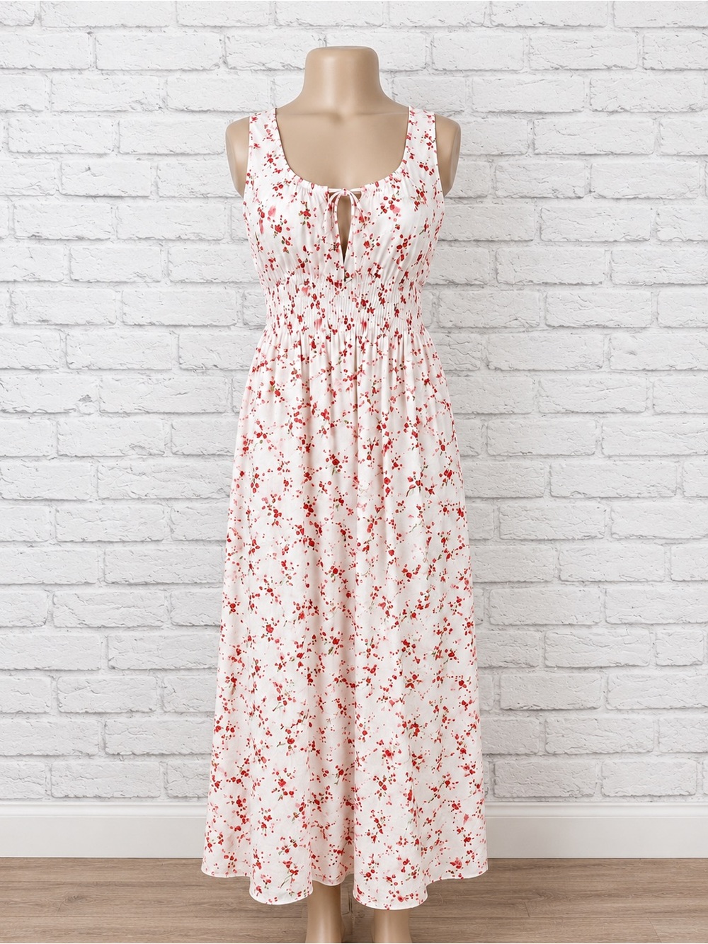 Rails Jordie Floral Maxi Dress Large White Red Rose Cotton Smocked Waist